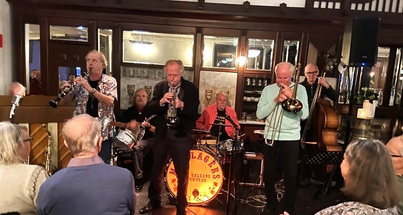 MAX LAGER'S NEW ORLEANS STOMPERS MAX LAGER'S NEW ORLEANS STOMPERS